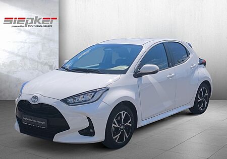 Toyota Yaris Hybrid 116 1.5 VVT-i Team Deutschland