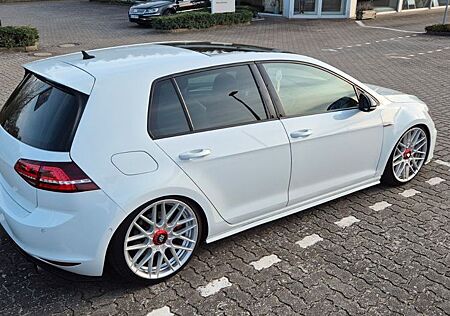 VW Golf Volkswagen 2.0 TSI DSG BMT GTI Performance GTI Per...