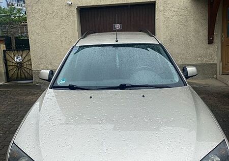 Ford Mondeo 2,0 Ambiente Autom. Ambiente