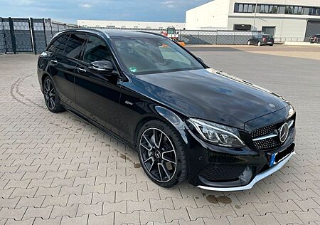 Mercedes-Benz C 43 AMG Mercedes-AMG C 43 4MATIC T Autom. M...