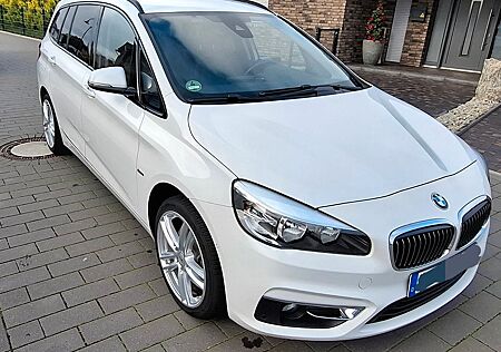 BMW 2er Gran Tourer 220i LuxuryLine*Automatik*AHK*Alu*