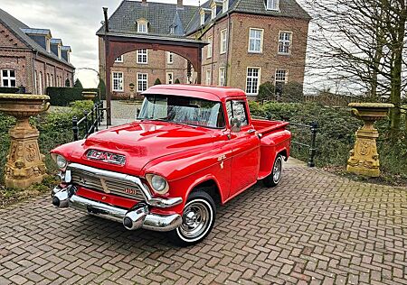 Chevrolet Apache 3100 GMC Pickup V8