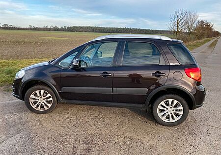 Suzuki SX4 Style/NAVI/MFL/KEYLESS/SCHECKHEFT/1.HAND/KLIMA