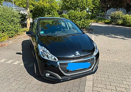 Peugeot 208 1.2 Active PureTech 82 STOP & START Active