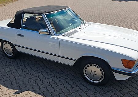 Mercedes-Benz 560 SL Cabrio H-Zulassung sehr gepflegt