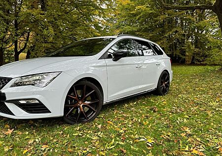 Seat Leon 2.0 TSI CUPRA R 4Drive DSG Pano.