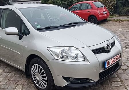 Toyota Auris Sol 1.6