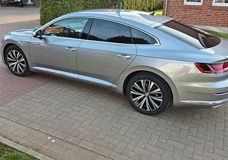 VW Arteon Volkswagen 2.0 TDI SCR Elegance Elegance