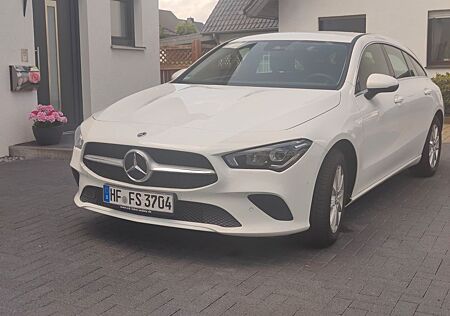 Mercedes-Benz CLA 180 Shooting Brake AHK + Sitzhg.