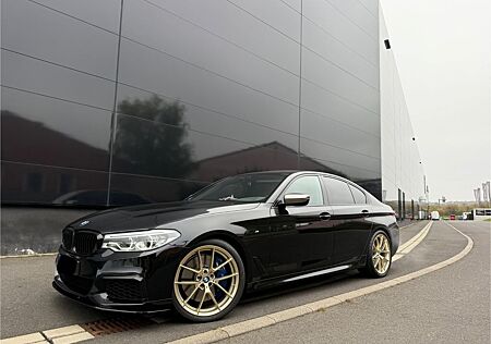 BMW M550i xDrive Black Sapphire, M Performance