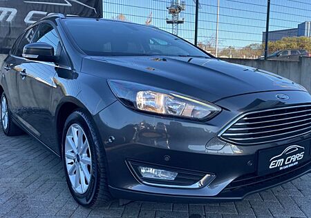 Ford Focus Turnier Titanium NAVI WINTERPAKET PDC