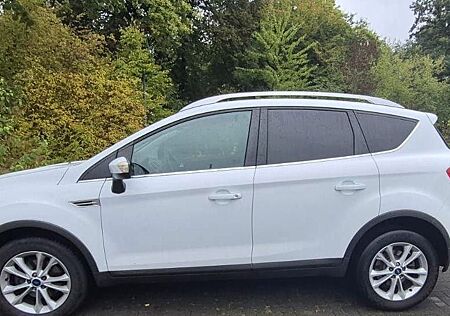 Ford Kuga 2,0 TDCi 4x4 103kW Titanium PowerShift ...