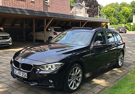 BMW 330d xDrive Touring Automatic Top Zustand