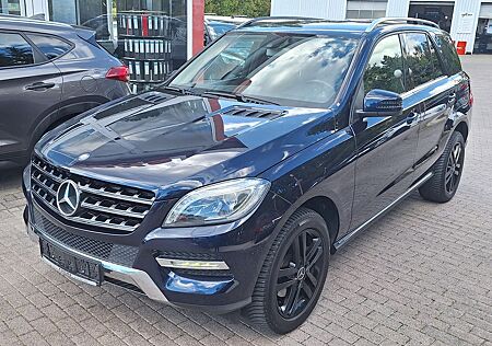Mercedes-Benz ML 350 CDI BlueTEC 1.Hand, Xenon AHK Teilleder