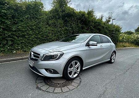 Mercedes-Benz 200 A Automatik + Shz + Navi + Tempomat
