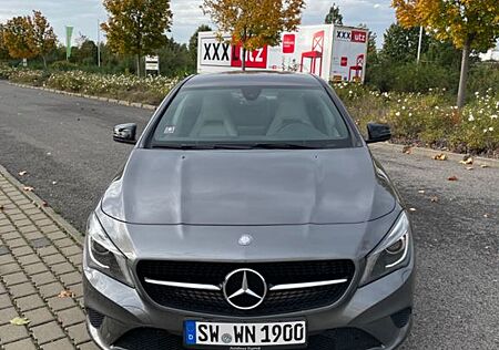 Mercedes-Benz CLA 200 - Top Zustand!