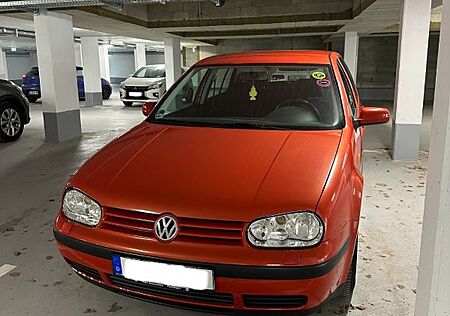 VW Golf Volkswagen 1.4, Tüv Neu!