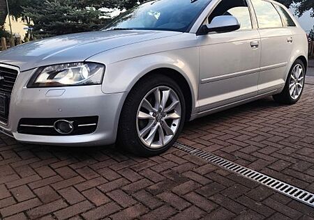 Audi A3 2.0 diesel 140 PS Xenon Leder Klima Sitzheizu