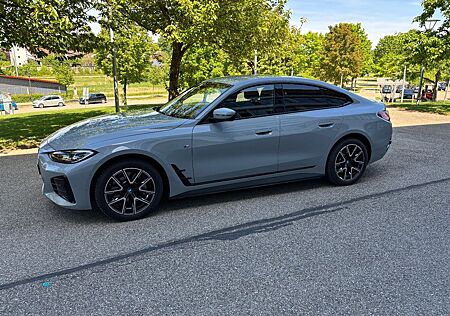 BMW i4 e40 M Paket/DriveAsst Prof/ParkAsstPlus/HUD