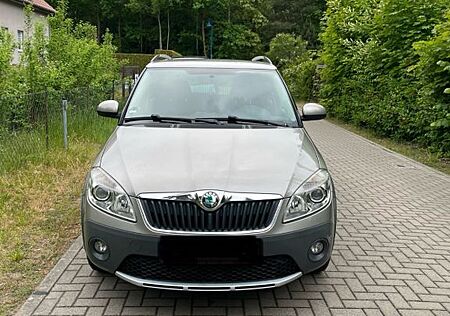 Skoda Fabia Scout/TÜV 2027/Tempomat/Sommerräder/Kima