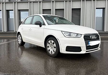 Audi A1 1.0 TFSI ultra Sportback - TÜV Neu
