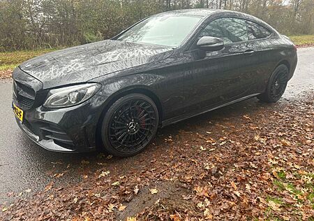Mercedes-Benz C 250 C-klasse Coupé 250 d 4MATIC Ambition