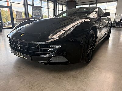 Ferrari FF Liftsystem Beifahrerdisplay Panoramadach Blac