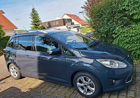Ford Grand C-Max 1,0 EcoBoost 92kW Champions Edit...