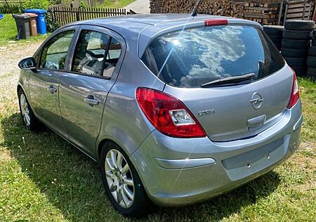 Opel Corsa 1.2 Twinport Tüv neu, Steuerkette neu