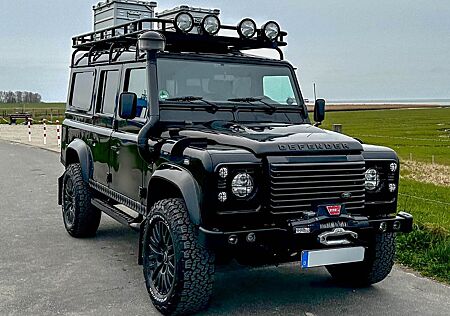 Land Rover Defender 110 TD4 Station Wagon - Spezialumbau!