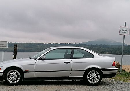 BMW 316i E36 Coupe