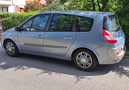 Renault Grand Scenic Luxe Privilege 2.0 16V Luxe Pri...