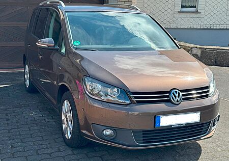 VW Touran Volkswagen 1.2 TSI LIFE BlueMotion Technology LI...