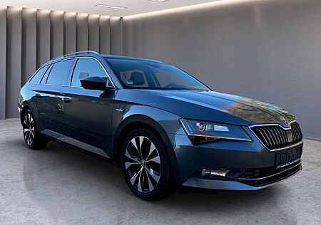 Skoda Superb Combi TDI L&K*XEN*LEDER*1.HAND*SITZKLIMA*
