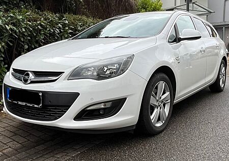 Opel Astra Sports T. 1.6 CDTI eco AHK