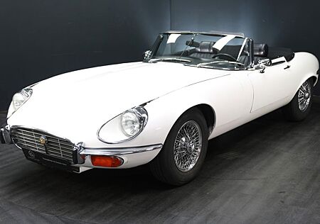 Jaguar E-Type V 12 Roadster, LHD, 5-Gang, Klima