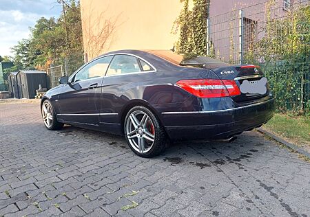 Mercedes-Benz E 250 Coupé BlueEFFICIENCY ELEGANCE EL...