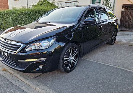 Peugeot 308 SW Business-Line Panorama-Dach