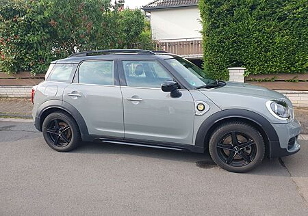 Mini Cooper S Countryman COUNTRYMAN SE All4 - Plug-in-Hybrid - Allrad
