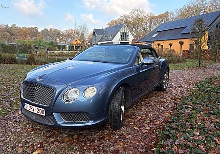 Bentley Continental GTC 4.0 V8 4WD Mulliner