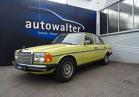 Mercedes-Benz 230