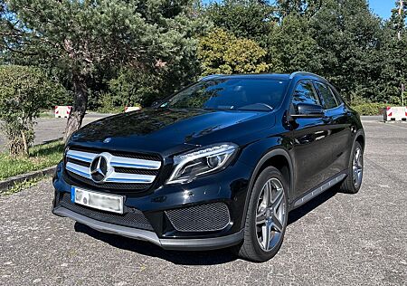 Mercedes-Benz GLA 200 AMG Line #Aut.#Navi#Pano#Klima