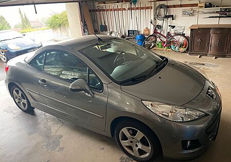 Peugeot 207 CC 1,6 Cabrio 120 PS