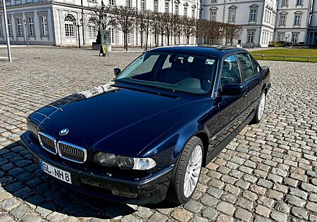 BMW 740i A