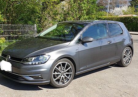 VW Golf Volkswagen 1.0 TSI OPF 63kW JOIN PDC selbstlenk. Navi