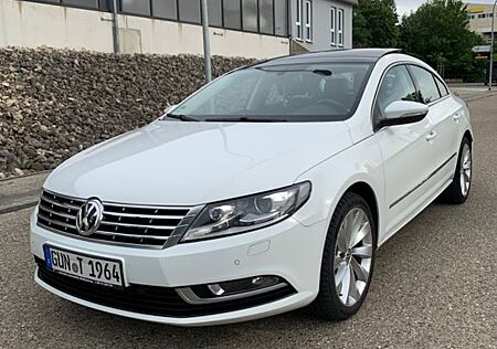 VW CC Volkswagen Passat // 2.0 TDI // BlueMotion