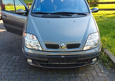 Renault Scenic Dynamique 1.6 16V Dynamique