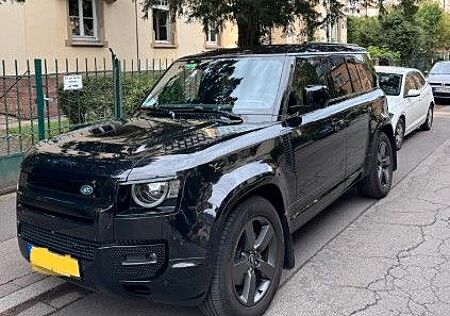 Land Rover Defender 110 3.0 D200 X-Dynamic SE (7 Sitzer)