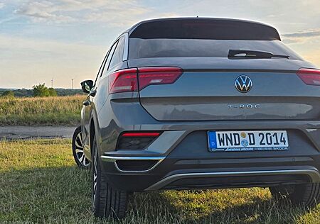 VW T-Roc Volkswagen 1.5 TSI DSG ACTIVE ACTIVE