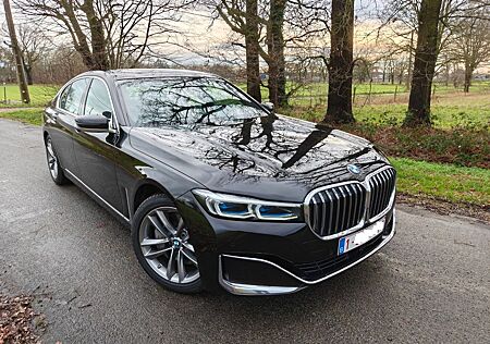 BMW 745e